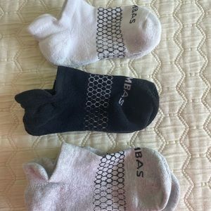 3-pairs Bombas Women's Originals Ankle Socks. Grey, Black, White. Small